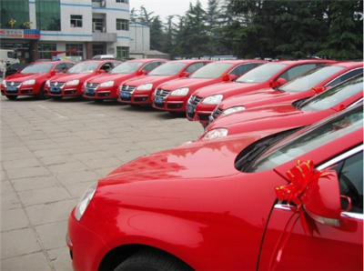 結(jié)婚車隊(duì)加入與租賃指南 一站式解決婚慶用車疑問